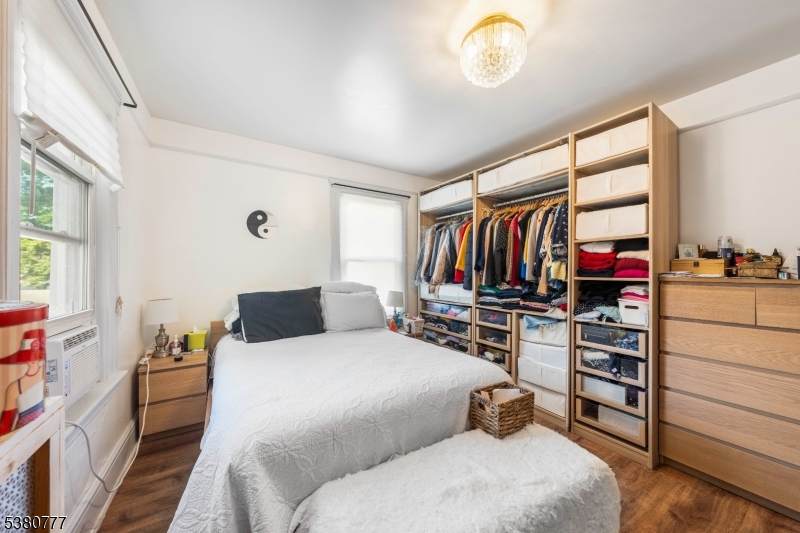 255 E Westfield Ave