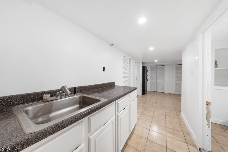 255 E Westfield Ave