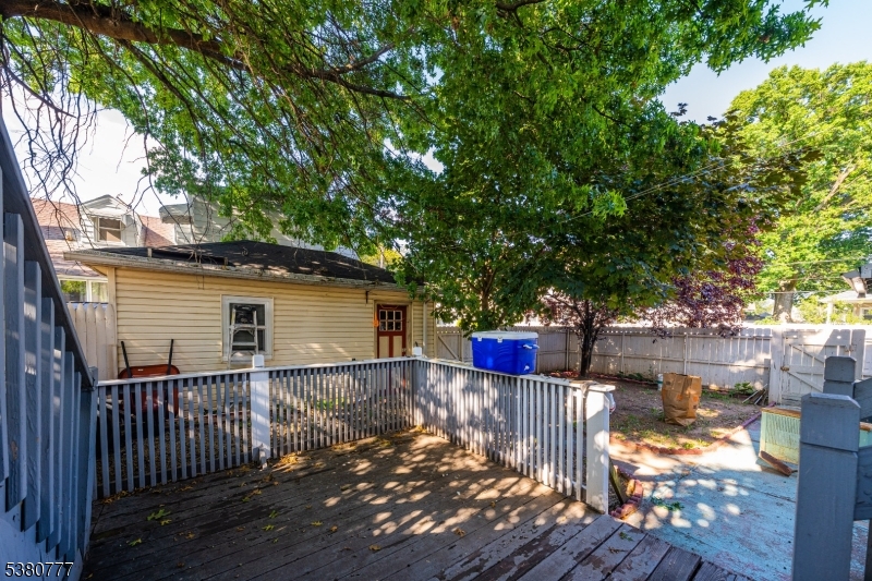 255 E Westfield Ave