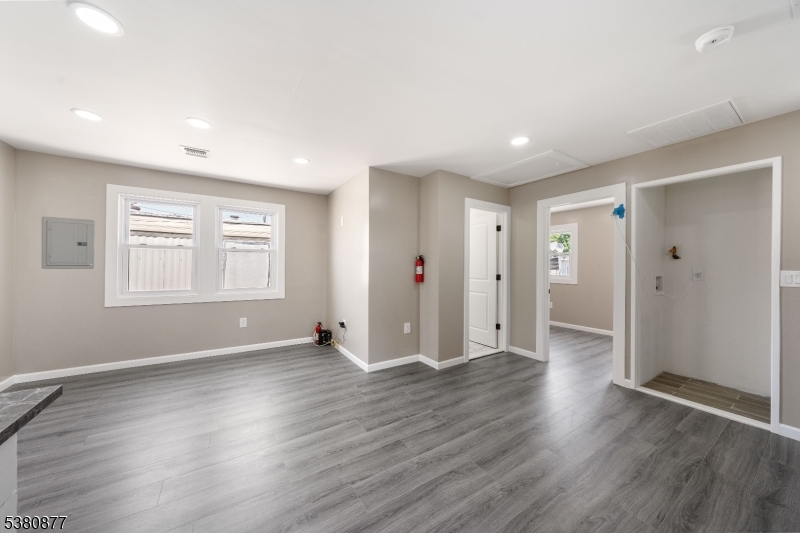 15 Spruce St