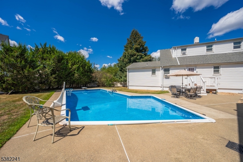 4635 New Brunswick Ave