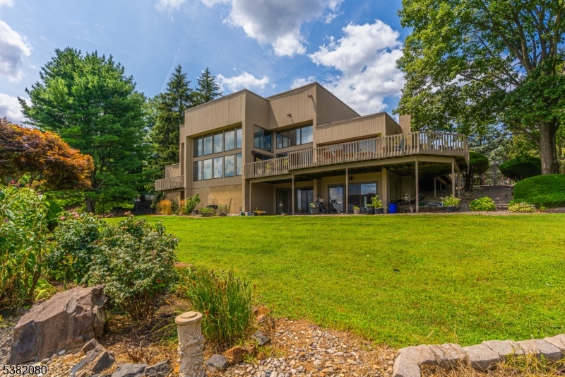 142 Deer Run
