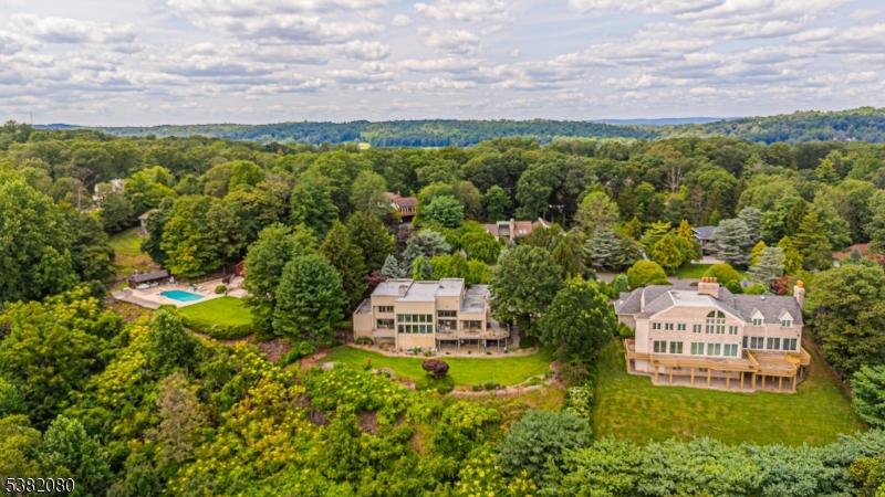 142 Deer Run