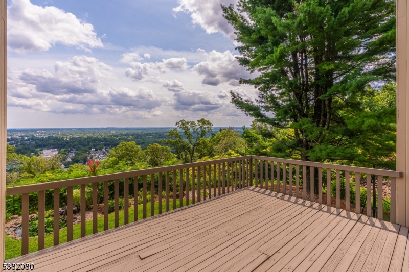 142 Deer Run