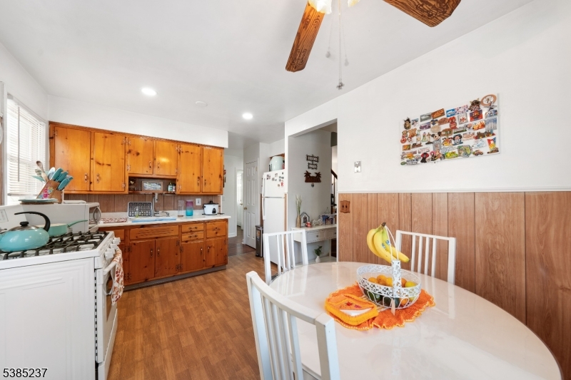 128 Lexington Ave
