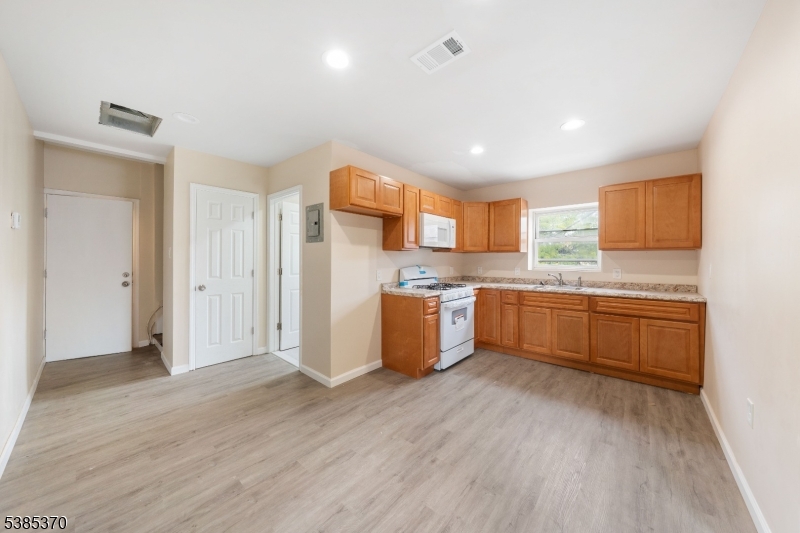 115 Jefferson Ave
