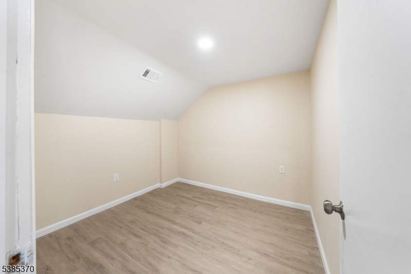 115 Jefferson Ave