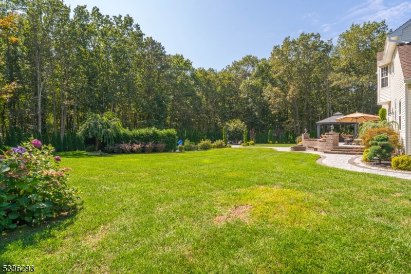 851 Woodbury Dr