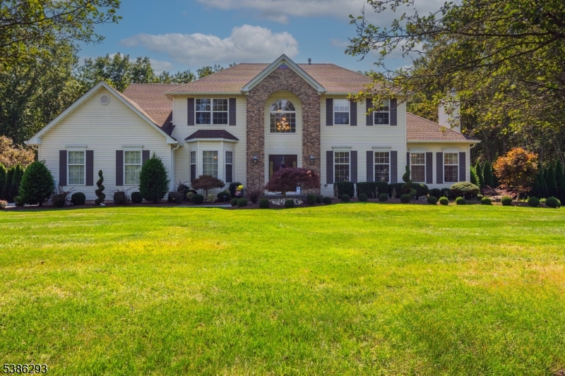 851 Woodbury Dr