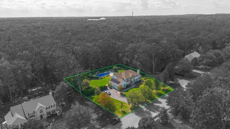 851 Woodbury Dr