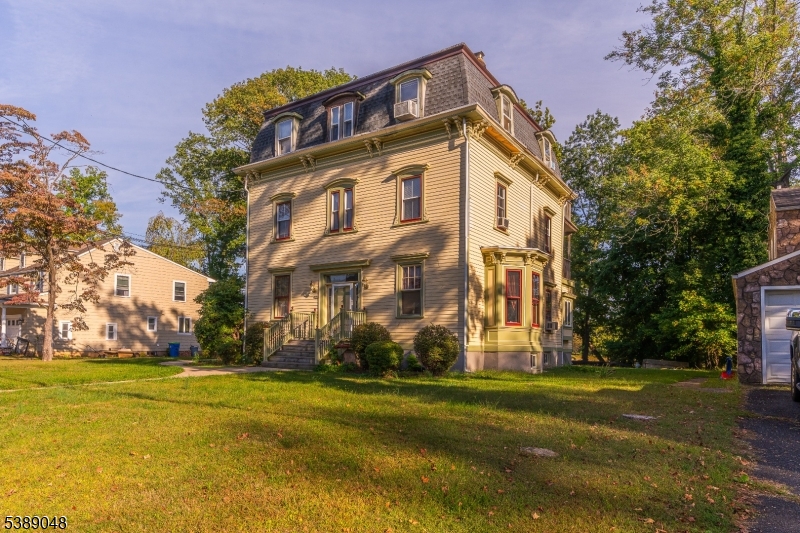 421 Tappan Ave