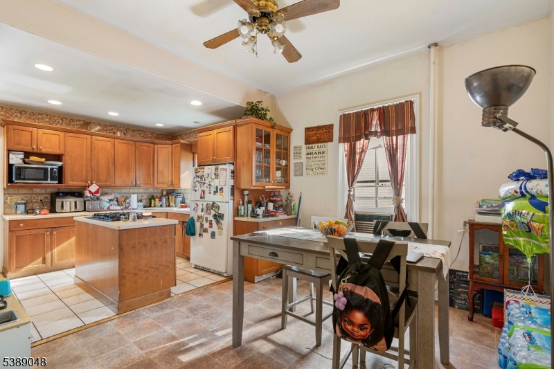 421 Tappan Ave