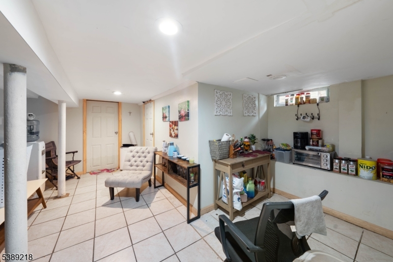 336 John St
