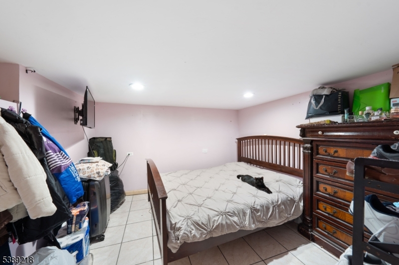 336 John St