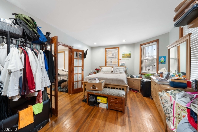 336 John St