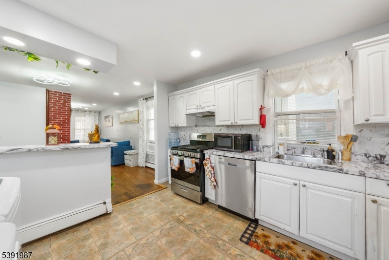 134 Belleville Ave