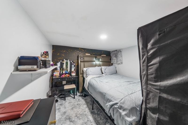 134 Belleville Ave