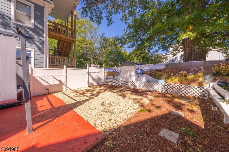 134 Belleville Ave