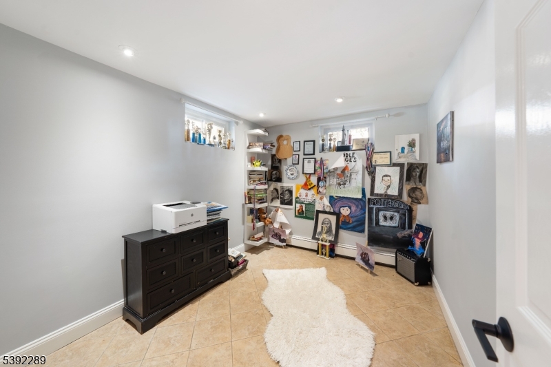 374 S Maple Ave