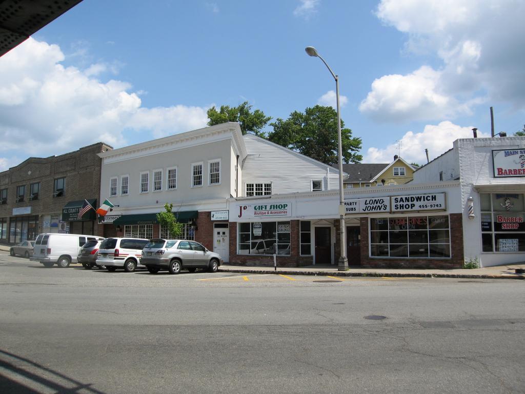 665 Bloomfield Ave 1