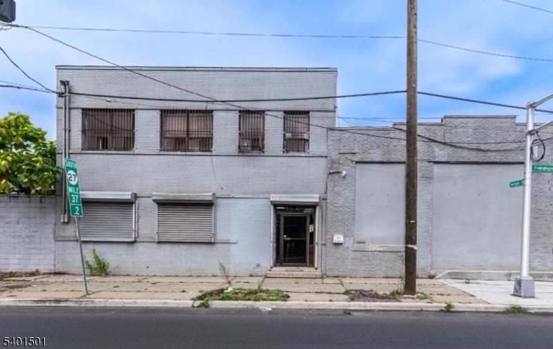 413 Frelinghuysen Ave