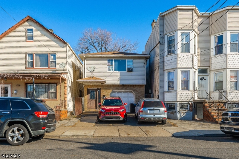 553 Fulton St