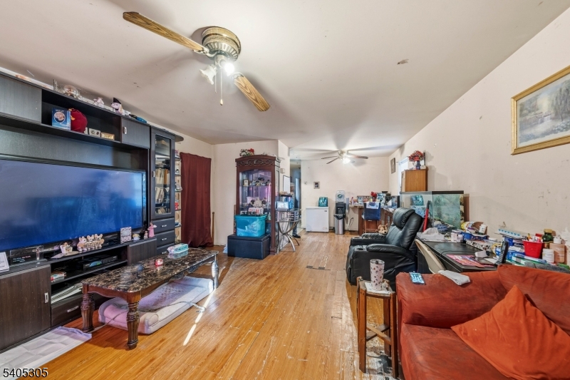 553 Fulton St