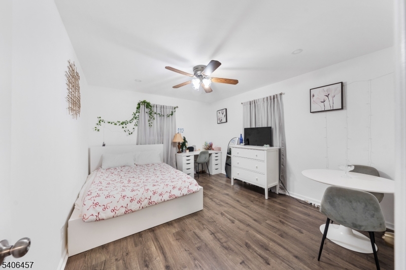 291 Seaton Ave 1