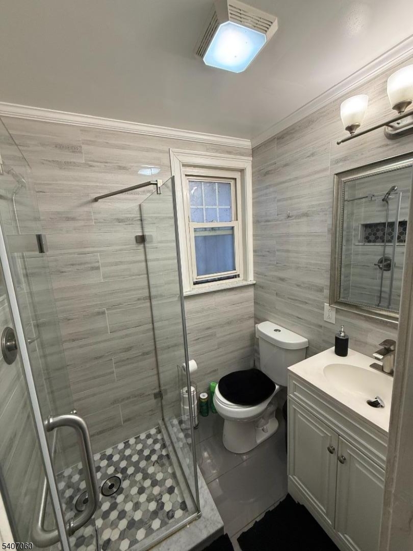 243 Lake St