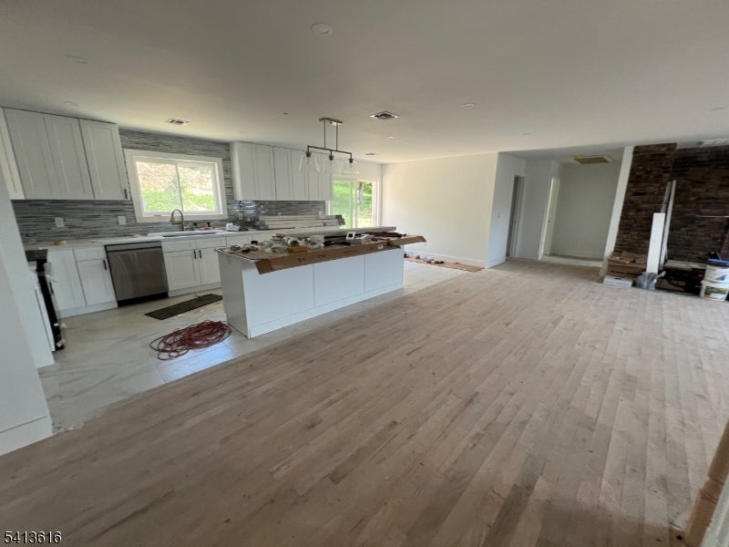 1528 Glenwood Road (Rt 565)
