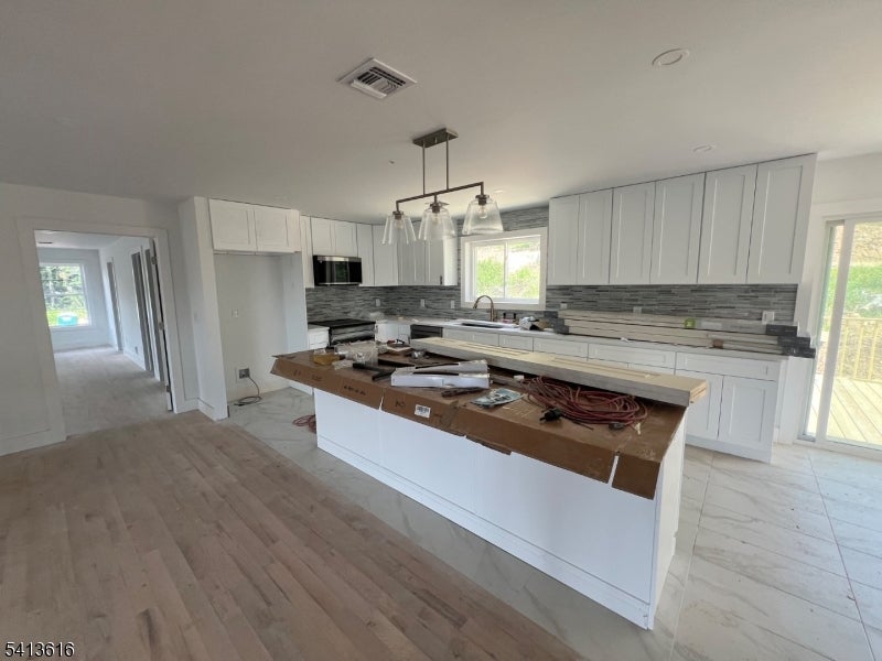 1528 Glenwood Road (Rt 565)