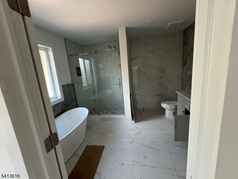 1528 Glenwood Road (Rt 565)