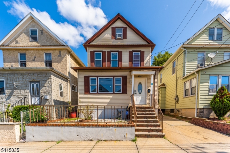 1017 North Ave