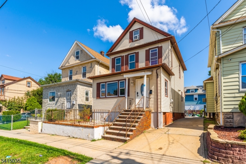 1017 North Ave