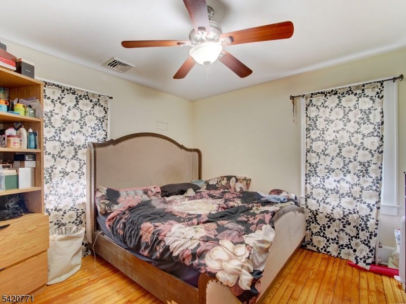 339 N 8Th Ave