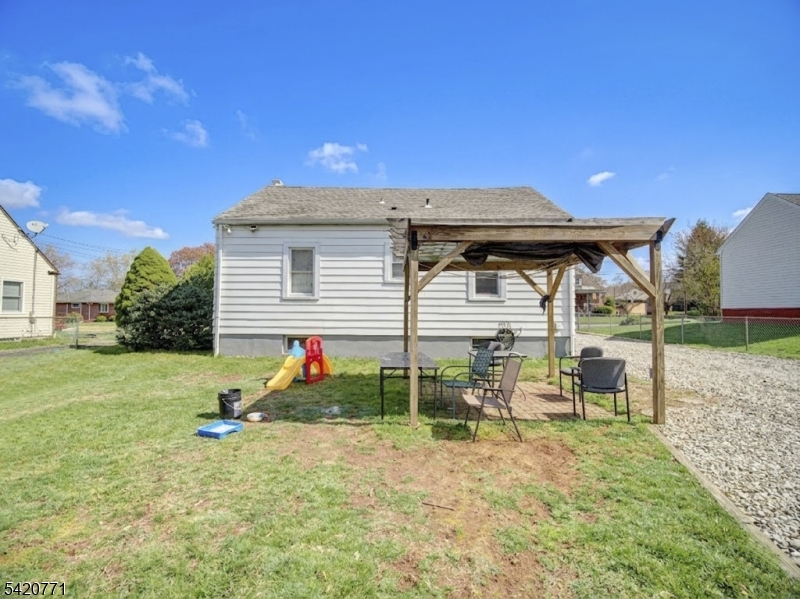339 N 8Th Ave