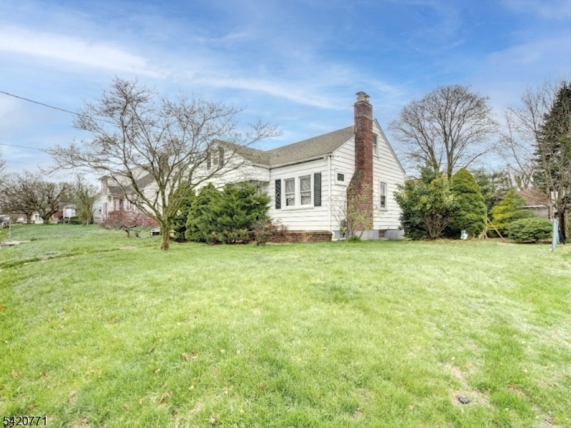339 N 8Th Ave