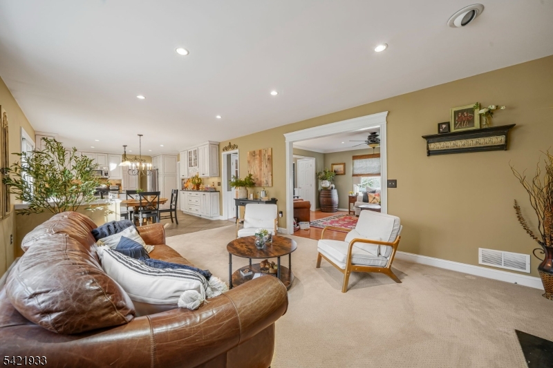 2 Lauren Drive