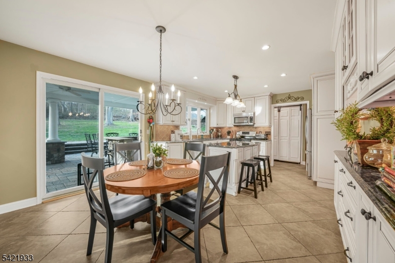 2 Lauren Drive