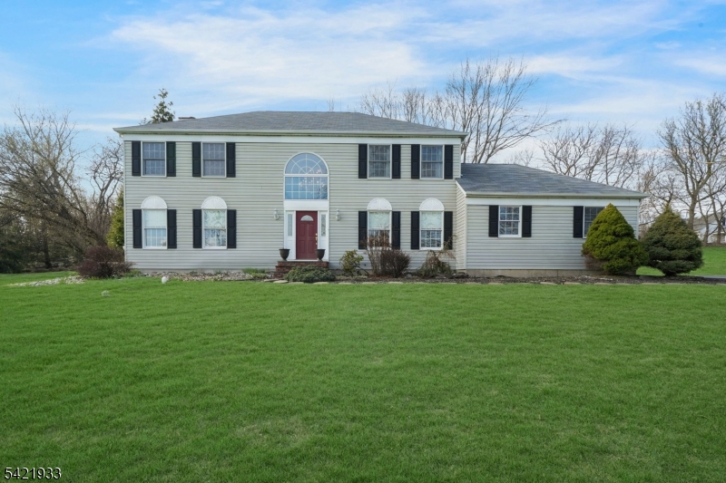 2 Lauren Drive