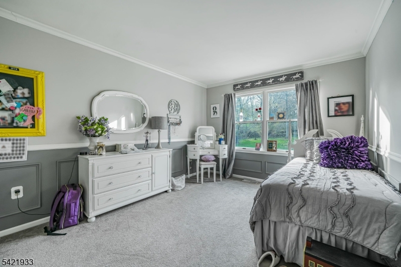 2 Lauren Drive