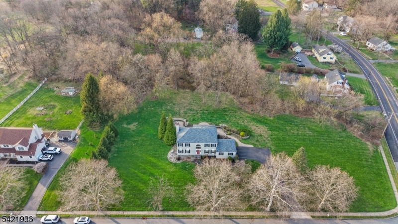 2 Lauren Drive