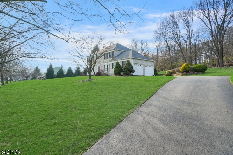 2 Lauren Drive