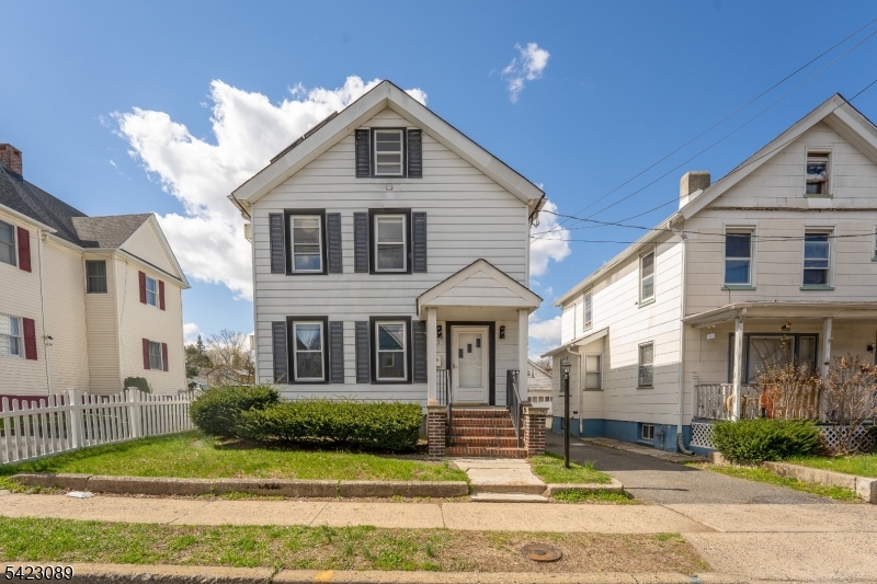 175 Duer St