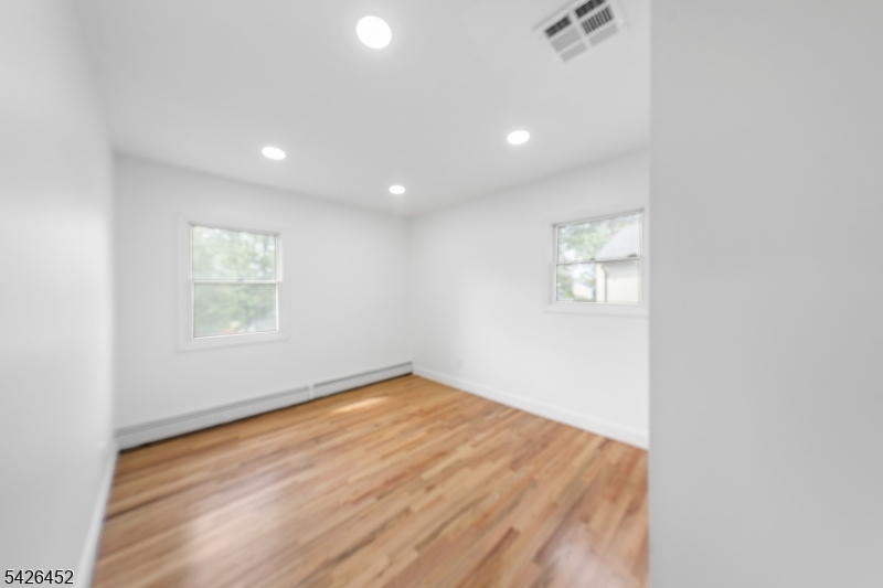2845 Allen Ave