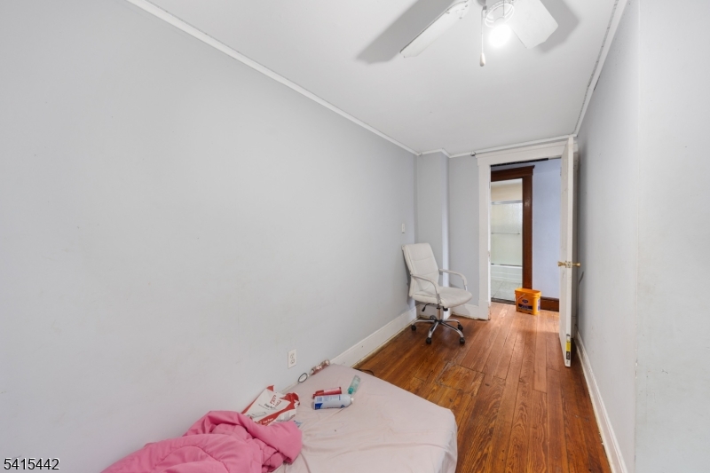 88 Woodbridge Ave