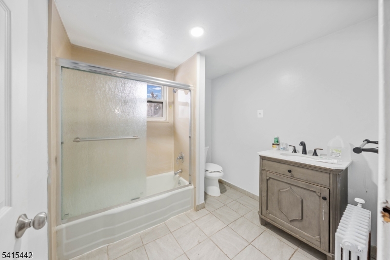 88 Woodbridge Ave