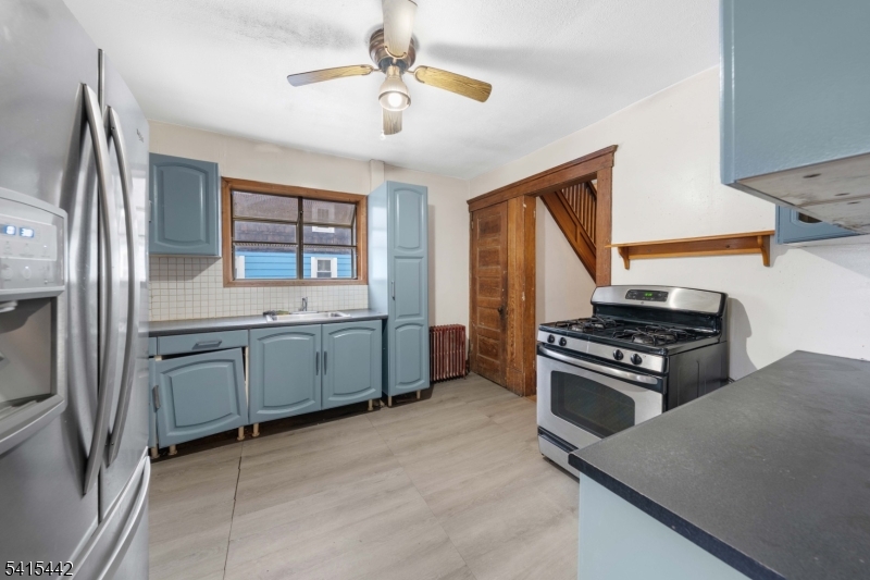 88 Woodbridge Ave