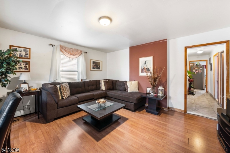 526 Jackson Ave