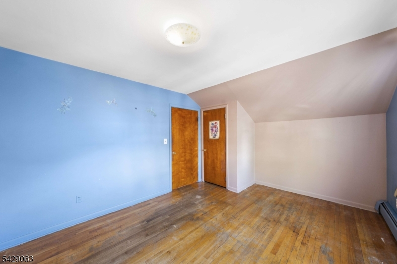 466 Delavan Ave